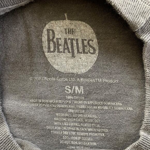 The Beatles Short Sleeve Gray T-Shirt Size S/M - Picture 3 of 4